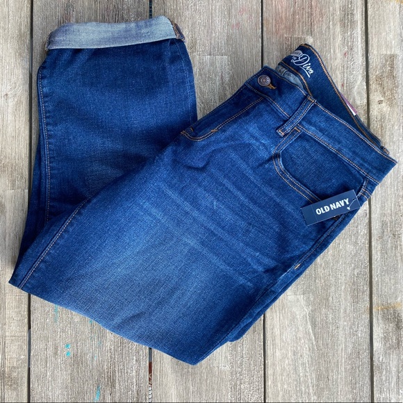 NWT Old Navy “The Diva” Cropped Jeans - Picture 2 of 6